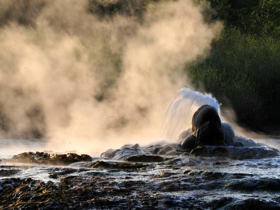 Female Hot Springs semliki national park - Kibiro Hot Springs