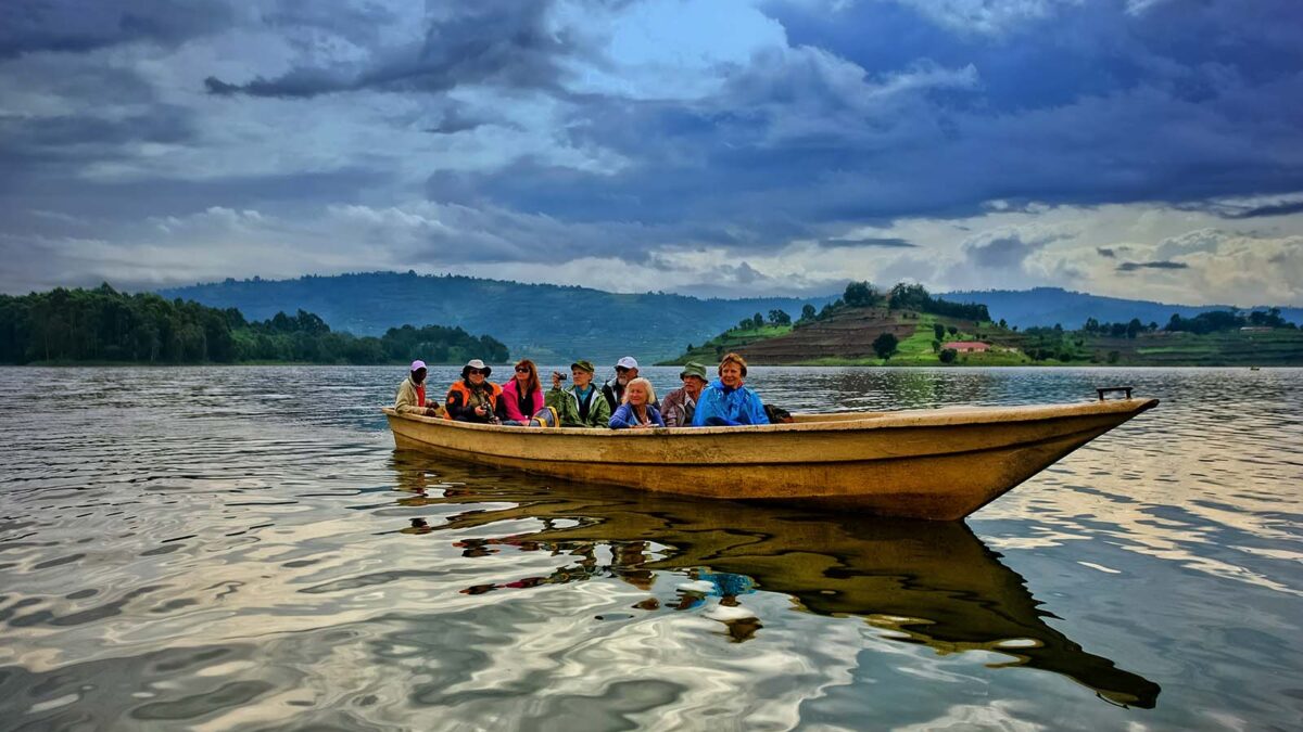 Best of Uganda Safari - Best time to visit Uganda - Lake Bunyonyi Tours and Excursions