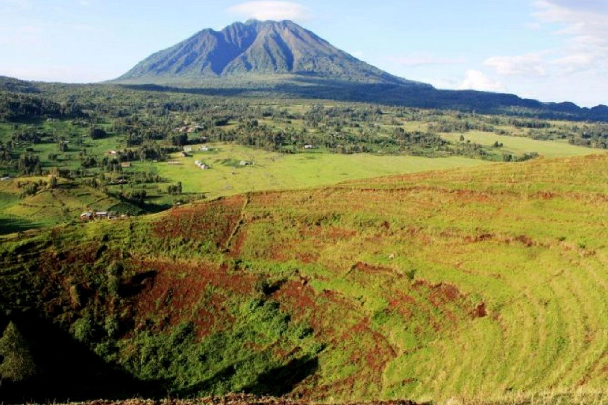 Hiking & Climbing Mount Gahinga Volcano